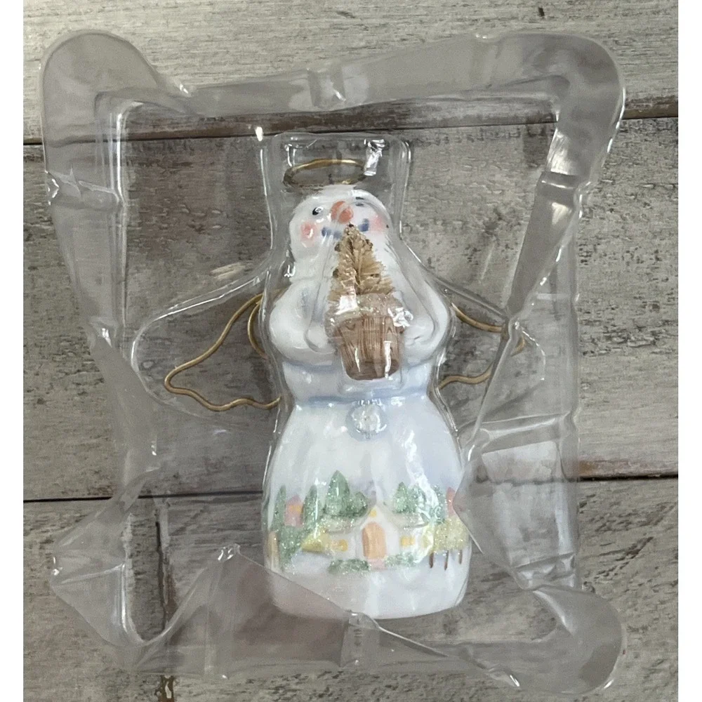 Hallmark Keepsake 2011‎ Anna G Halo Snowtop Lodge Ornament Series #7 NEW